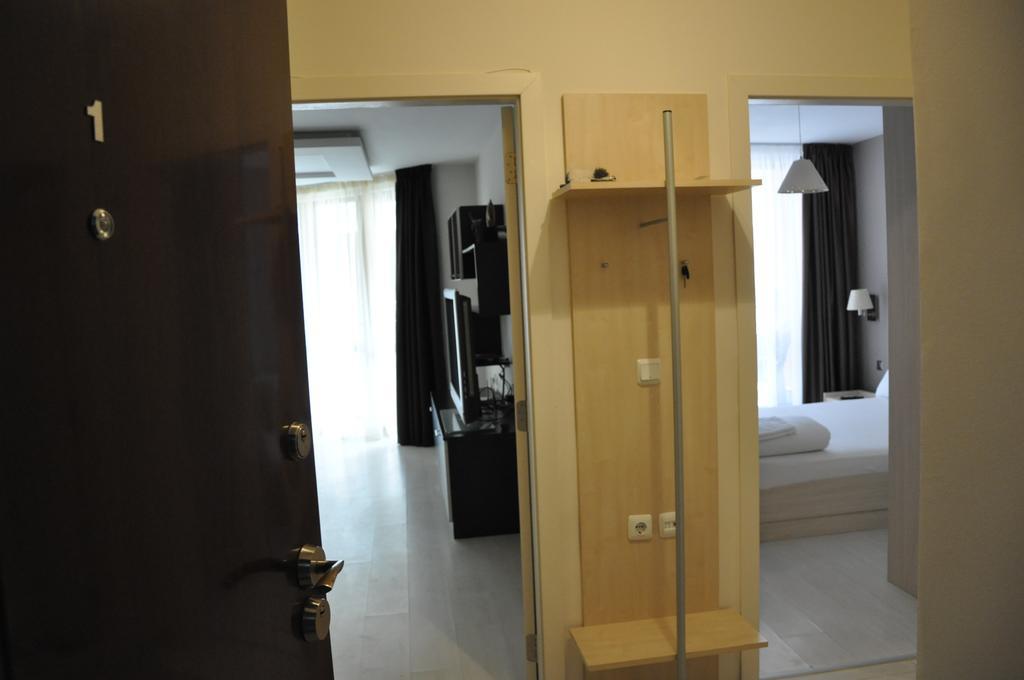 Black Sea Brееze Apartment Varna Exterior foto